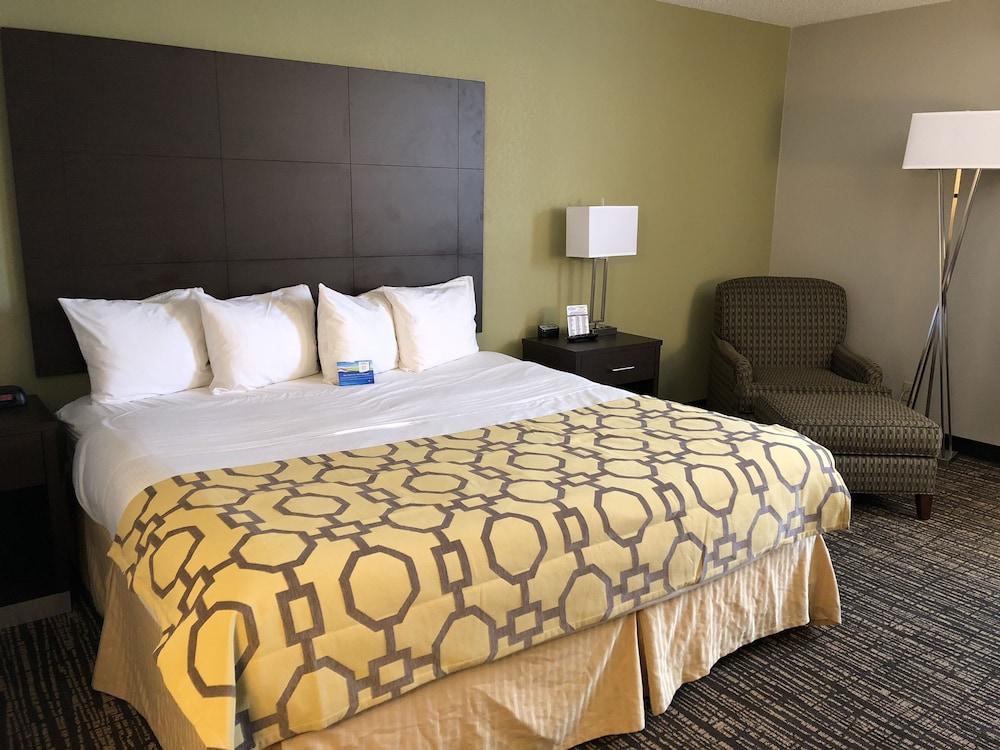 Baymont By Wyndham Hotel 3*