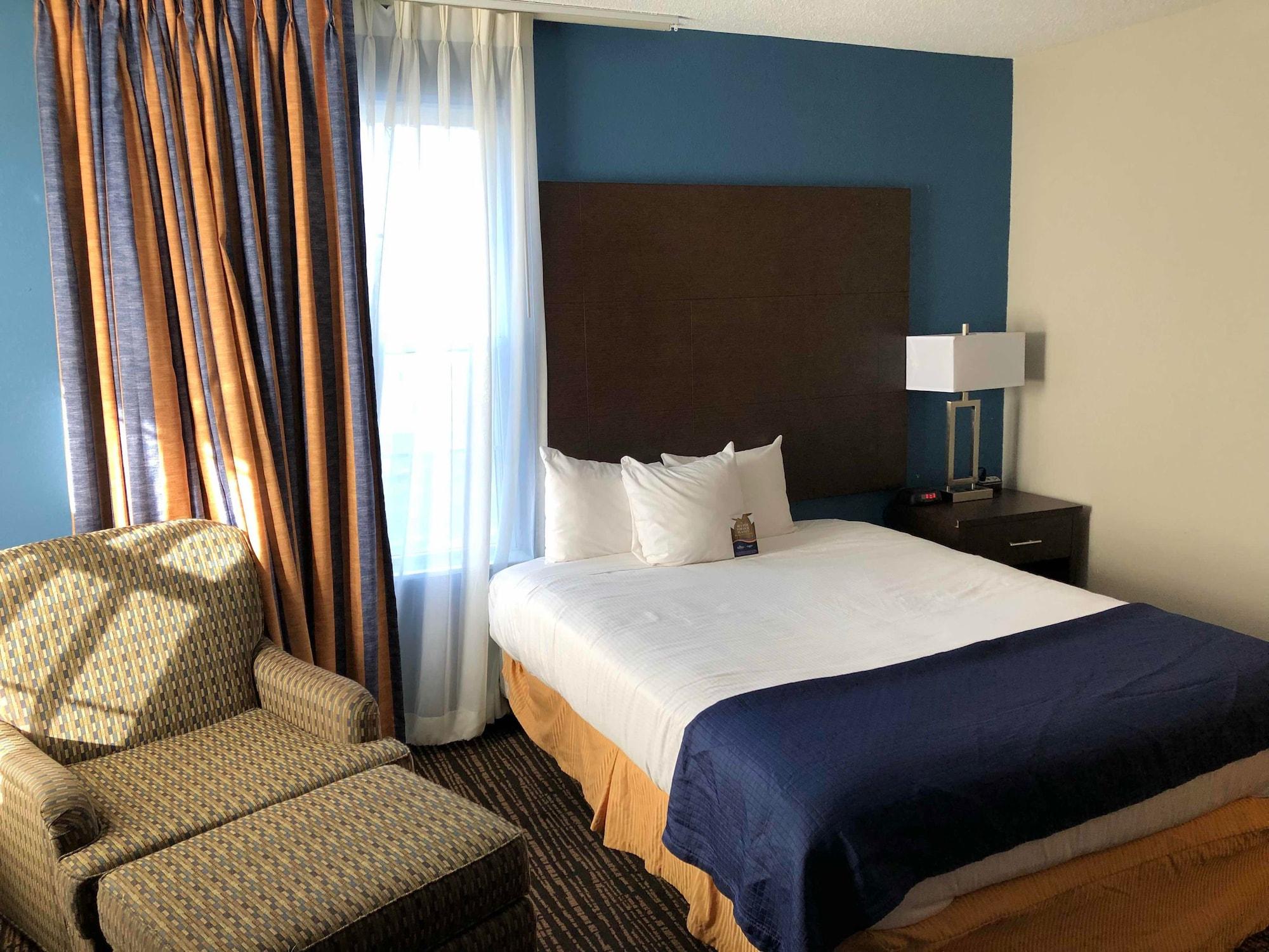 Baymont By Wyndham Hotel