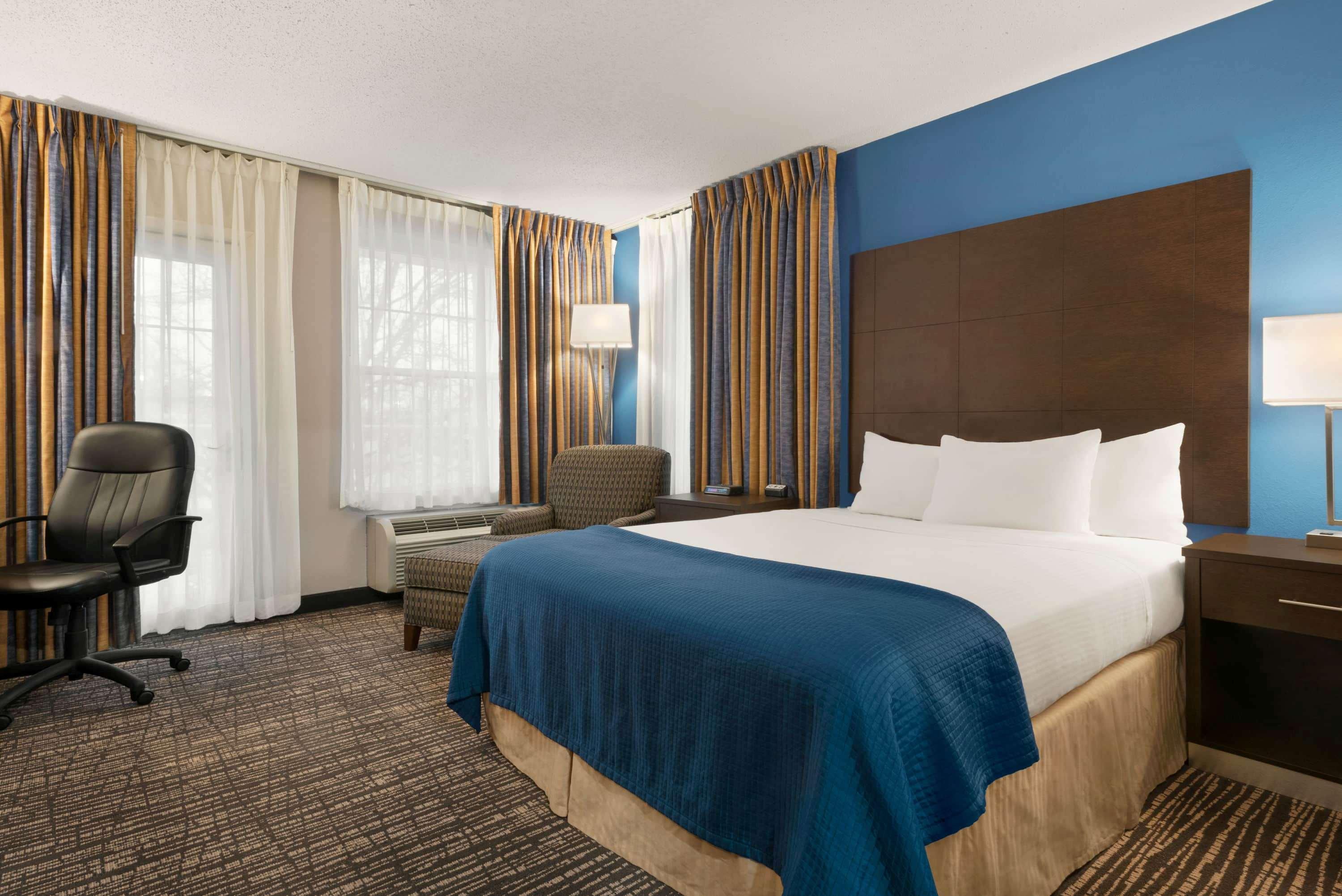 Baymont By Wyndham